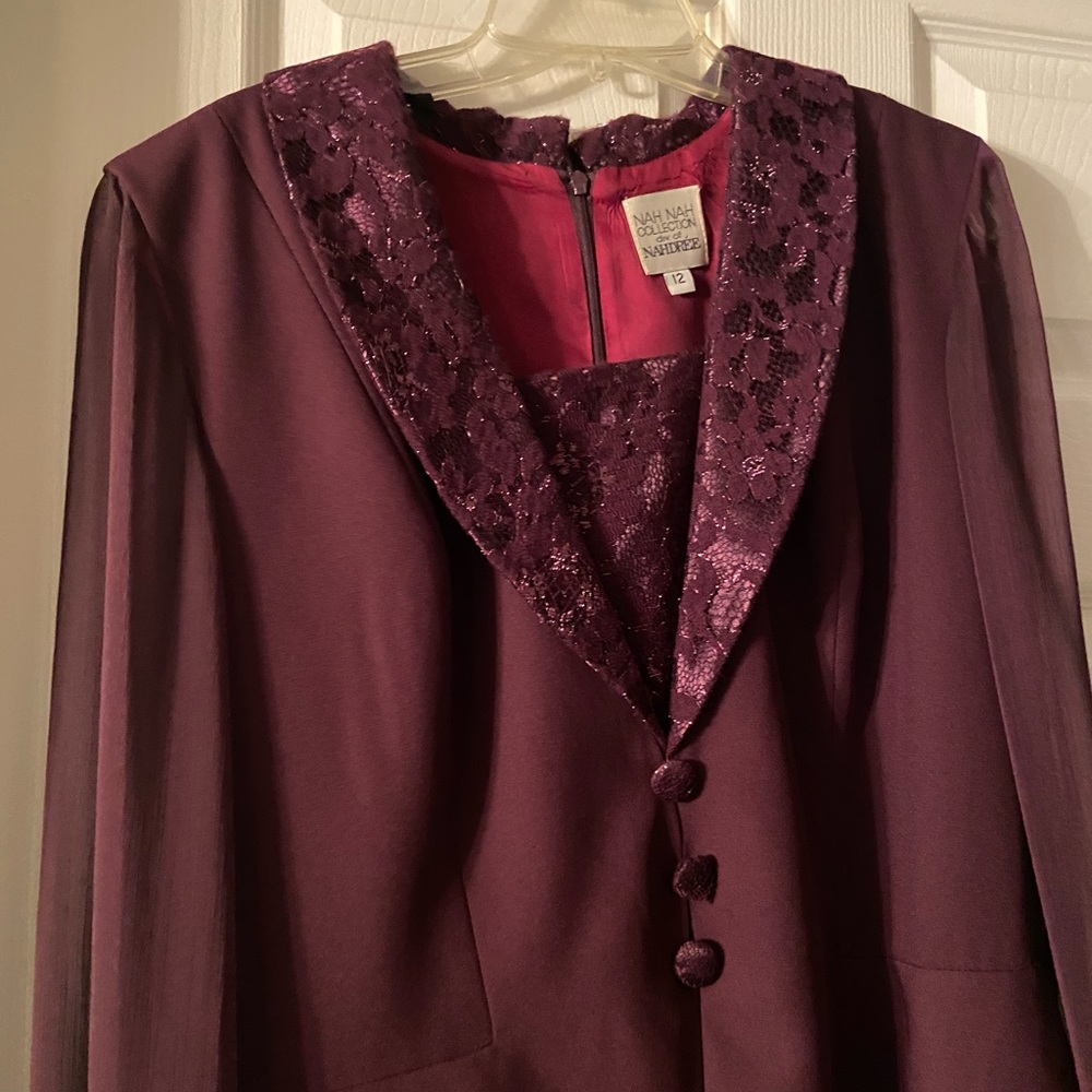 Women’s Burgundy Dress